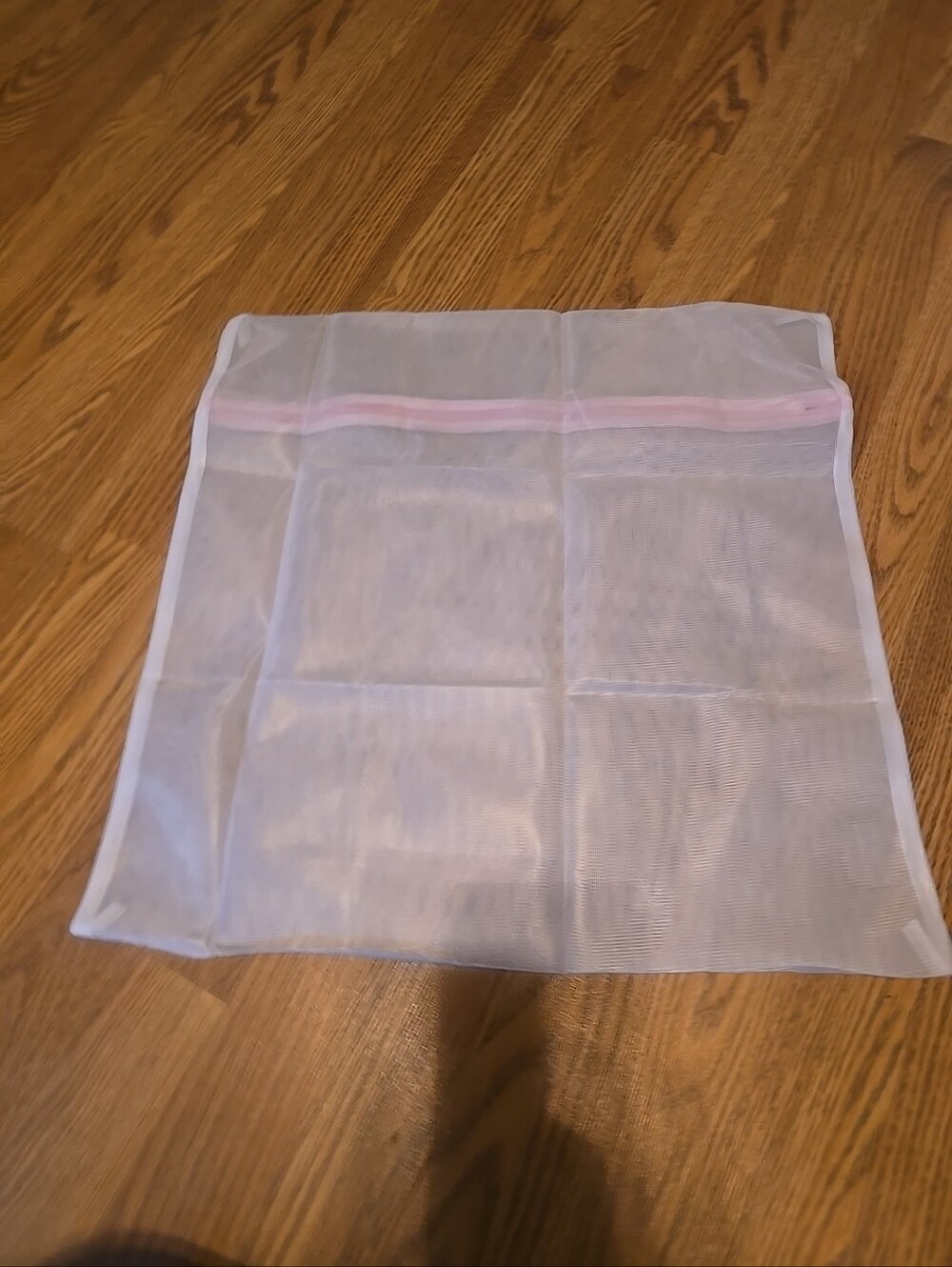 White Mesh Laundry Bag with Pink Zipper
